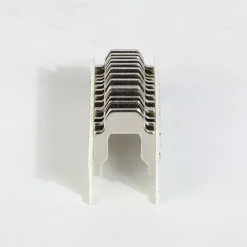 Arc extinguishing cover of molded case circuit breaker21.jpg