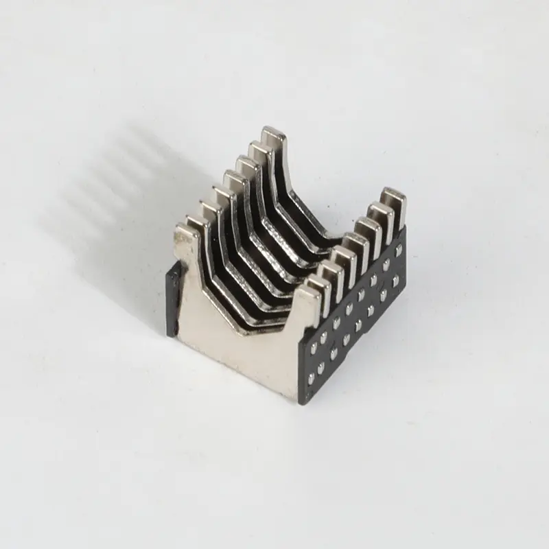 Arc extinguishing cover for small circuit breaker63.jpg