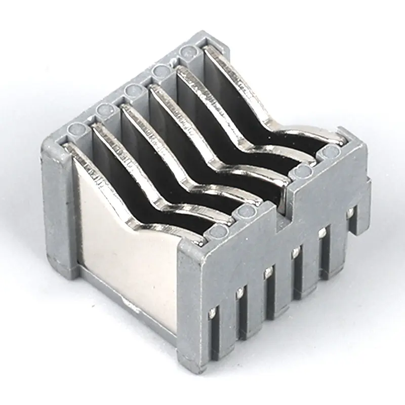 Arc extinguishing cover for small circuit breaker18.jpg