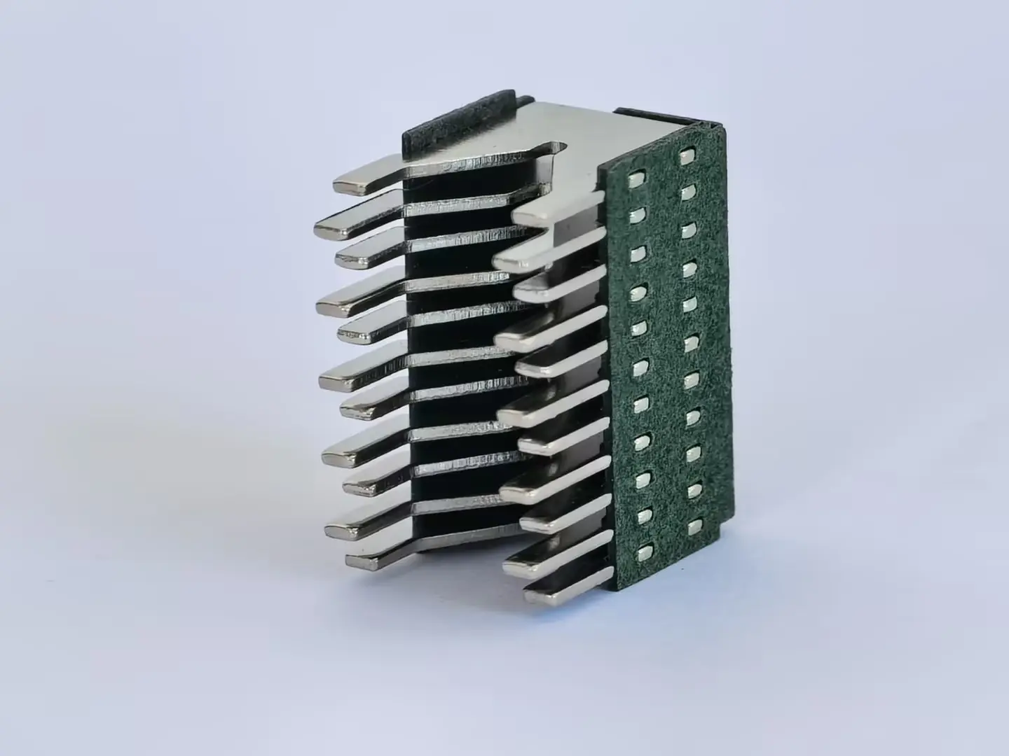 Arc extinguishing cover for small circuit breaker36.jpg