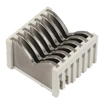 Arc extinguishing cover for small circuit breaker4