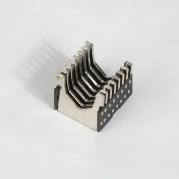 Arc extinguishing cover for small circuit breaker63
