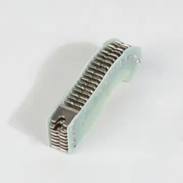 Arc extinguishing cover for small circuit breaker38