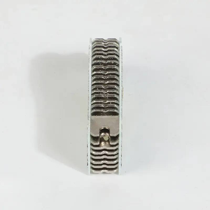 Arc extinguishing cover for small circuit breaker38.jpg