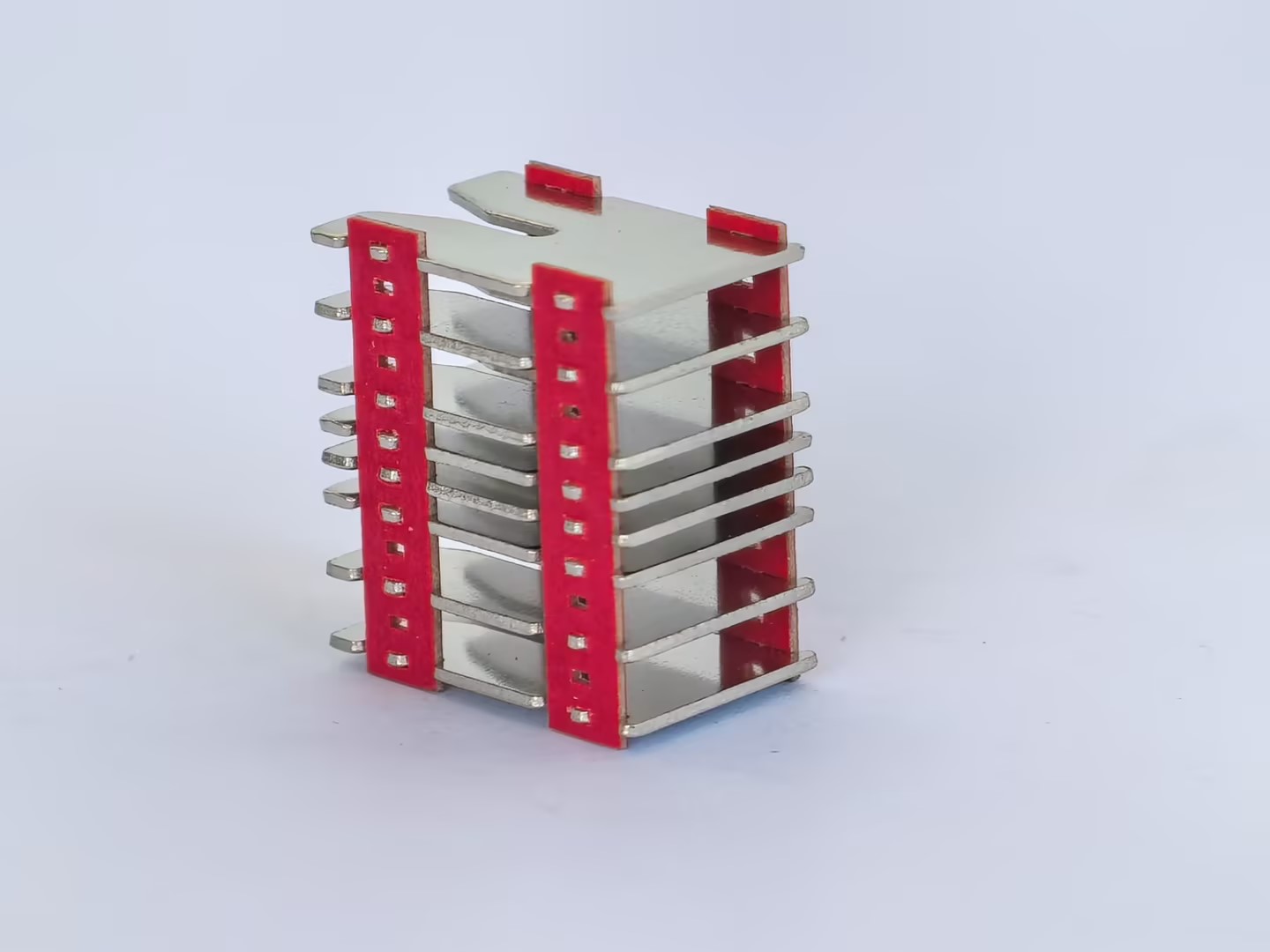 Arc extinguishing cover for small circuit breaker55.jpg