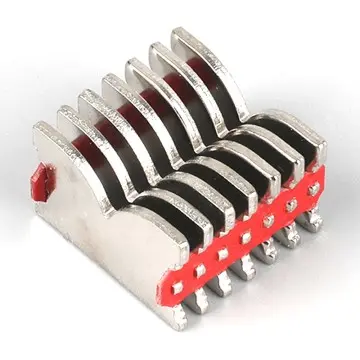 Arc extinguishing cover for small circuit breaker8