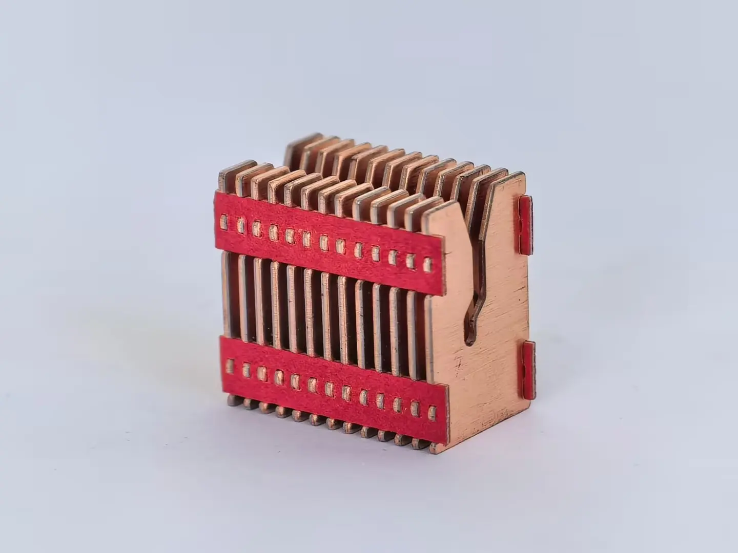 Arc extinguishing cover for small circuit breaker56.jpg