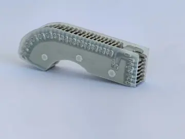 Arc extinguishing cover for small circuit breaker38