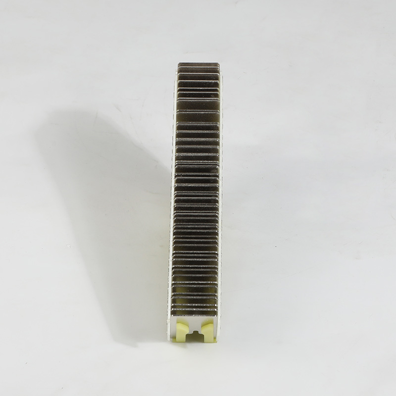 Arc extinguishing cover of molded case circuit breaker27.jpg