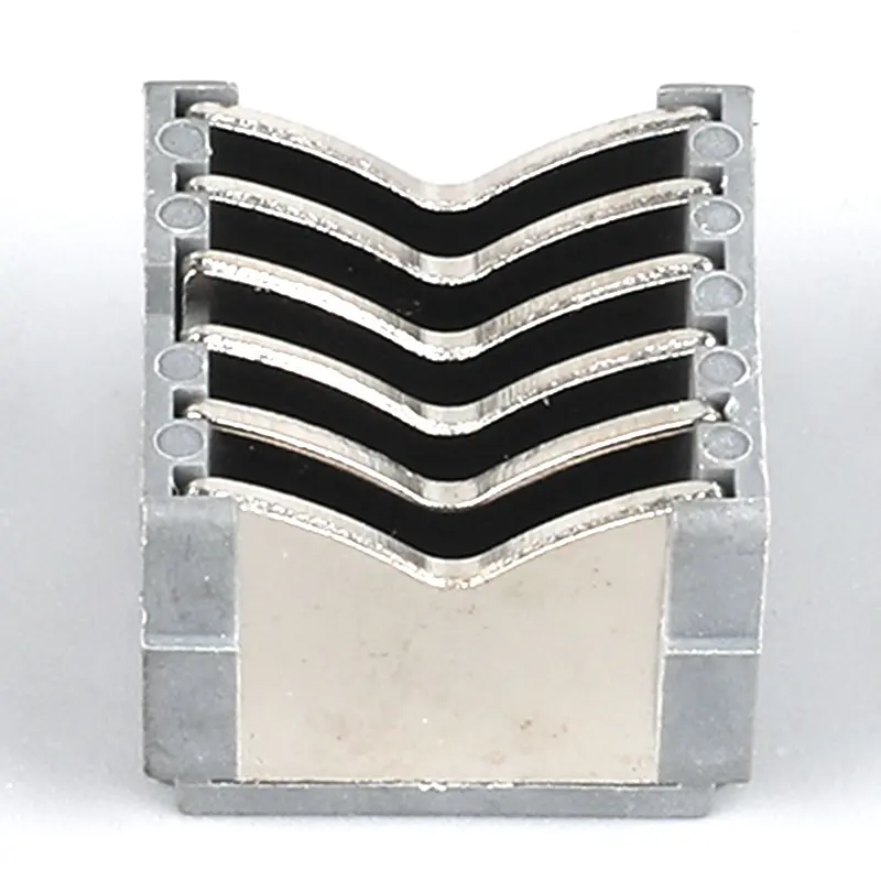 Arc extinguishing cover for small circuit breaker18.jpg