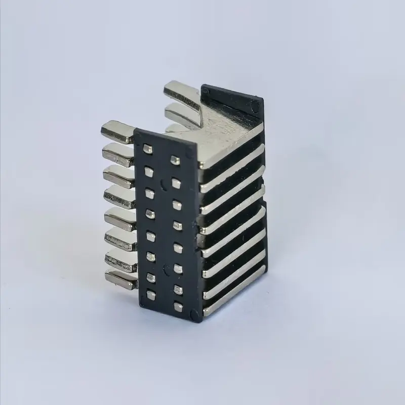 Arc extinguishing cover for small circuit breaker63.jpg