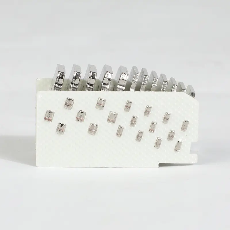 Arc extinguishing cover of molded case circuit breaker17.jpg