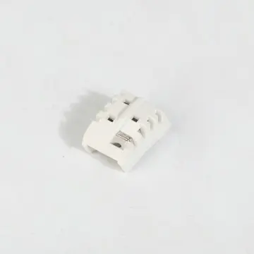 Arc extinguishing cover for small circuit breaker66
