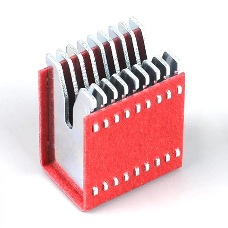 Arc extinguishing cover for small circuit breaker15